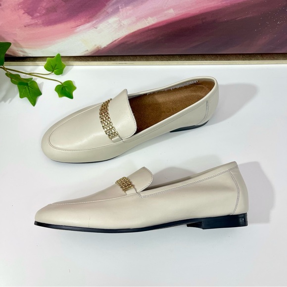 Vionic Charlotte Chain Detail Loafer in Off White Leather Size 6 - Picture 6 of 12